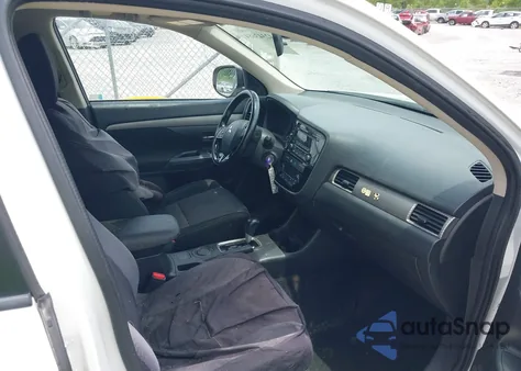 2016 Mitsubishi Outlander Es z USA, uszkodzony, nr VIN JA4AD2A3XGZ039630